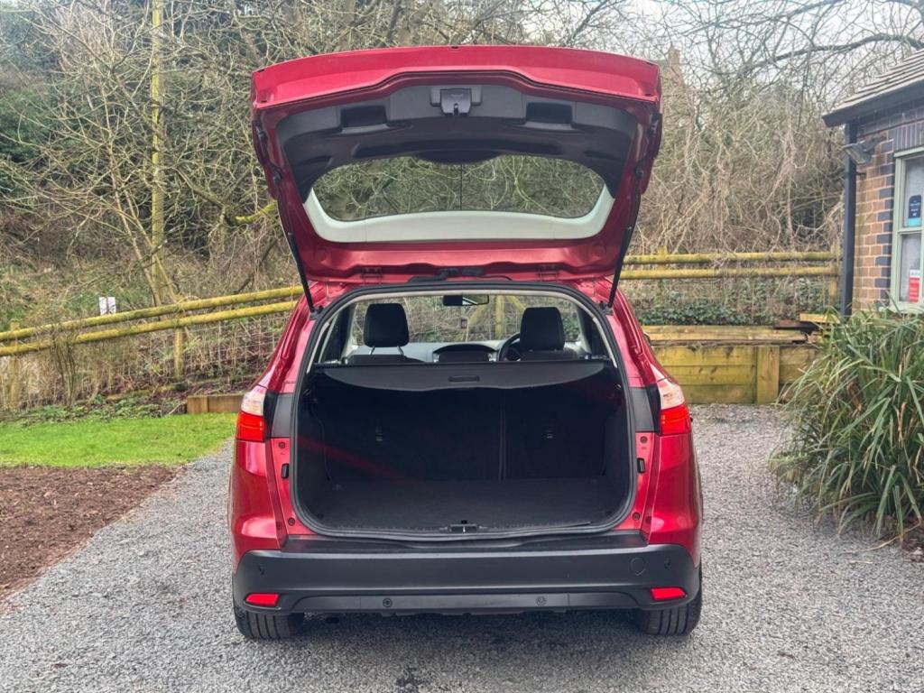 FORD FOCUS 1.0T EcoBoost Titanium Euro 5 (s/s) 5dr 2012