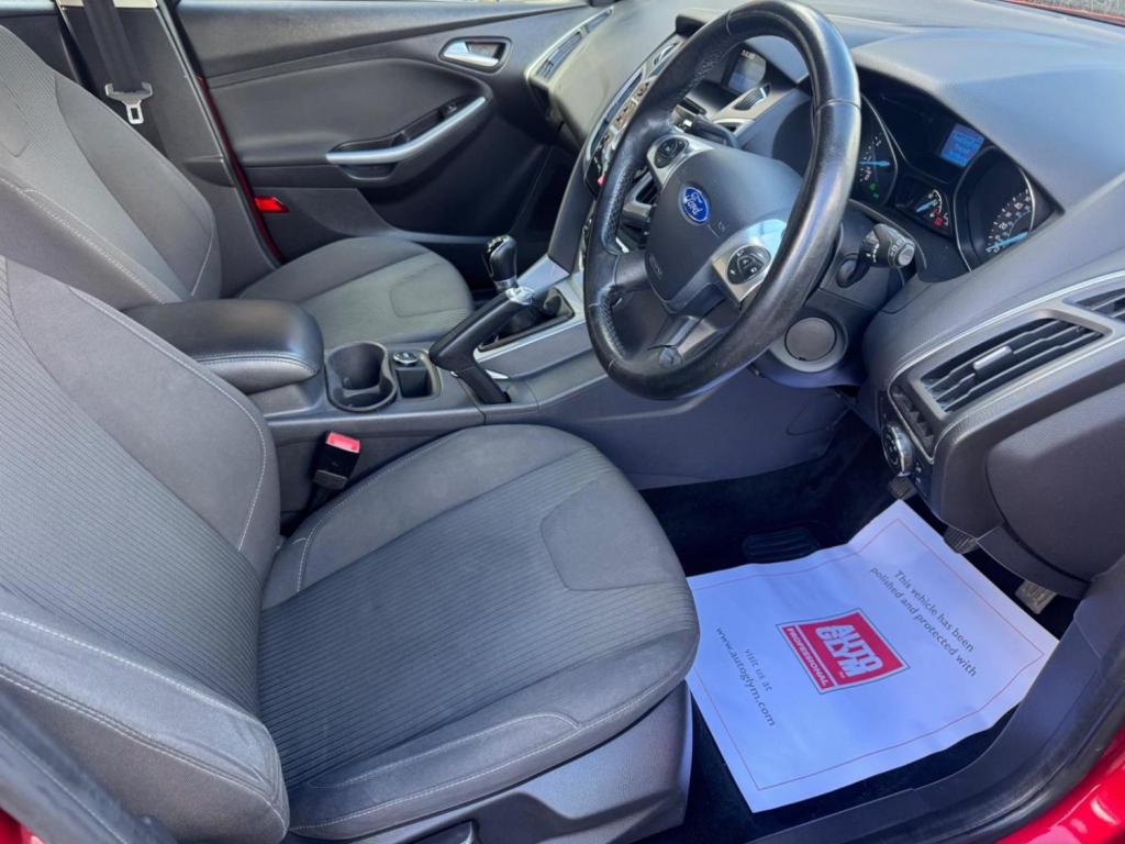 FORD FOCUS 1.0T EcoBoost Titanium Euro 5 (s/s) 5dr 2012