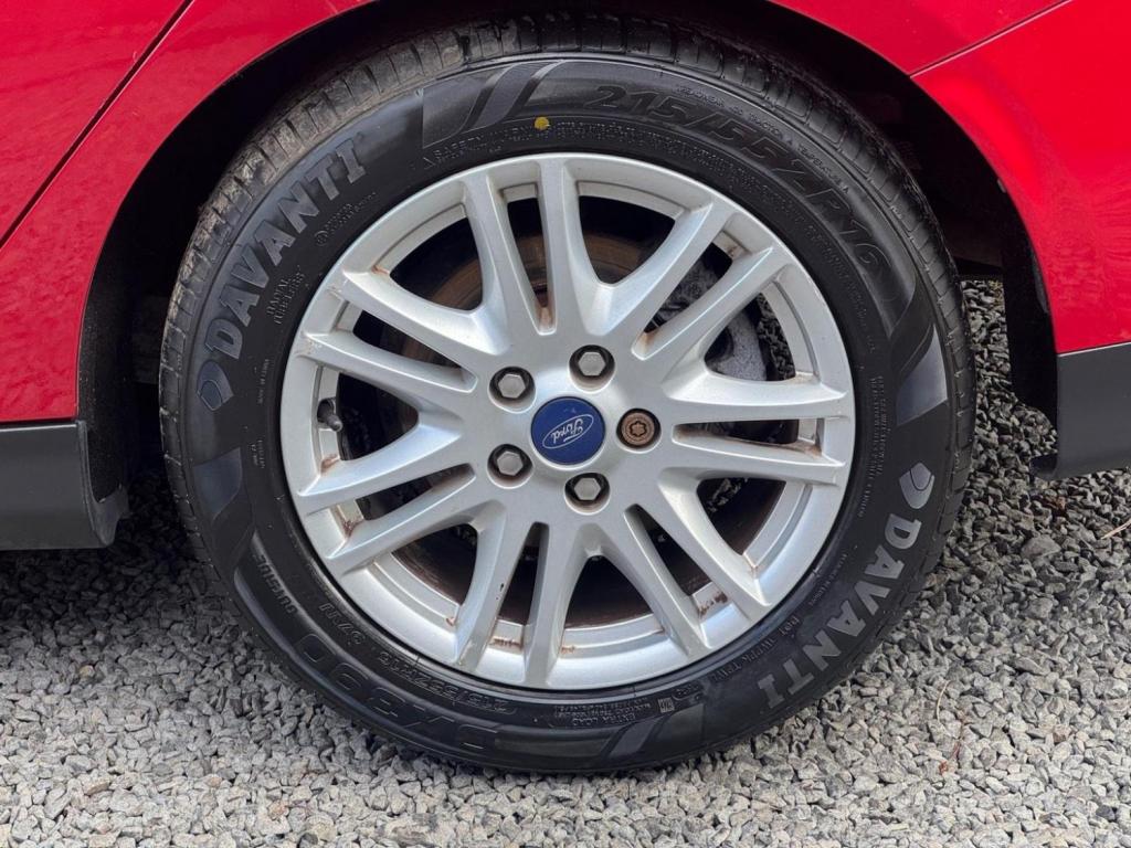 FORD FOCUS 1.0T EcoBoost Titanium Euro 5 (s/s) 5dr 2012