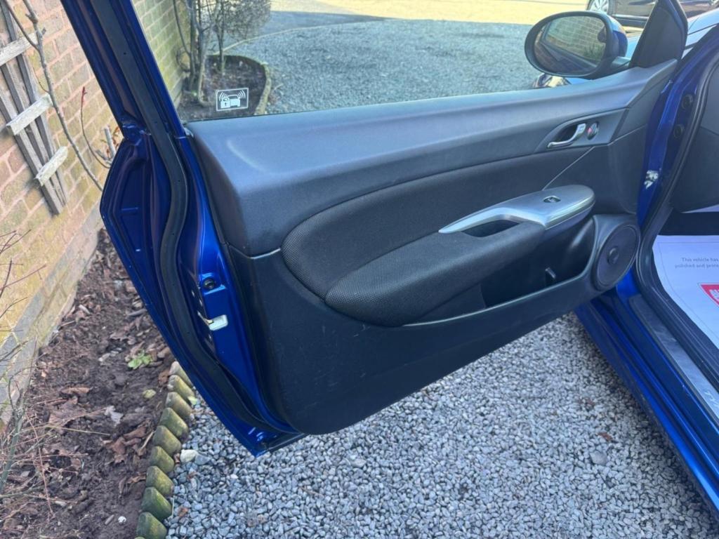 HONDA CIVIC 1.4 i-VTEC Type S i-Shift 3dr 2011