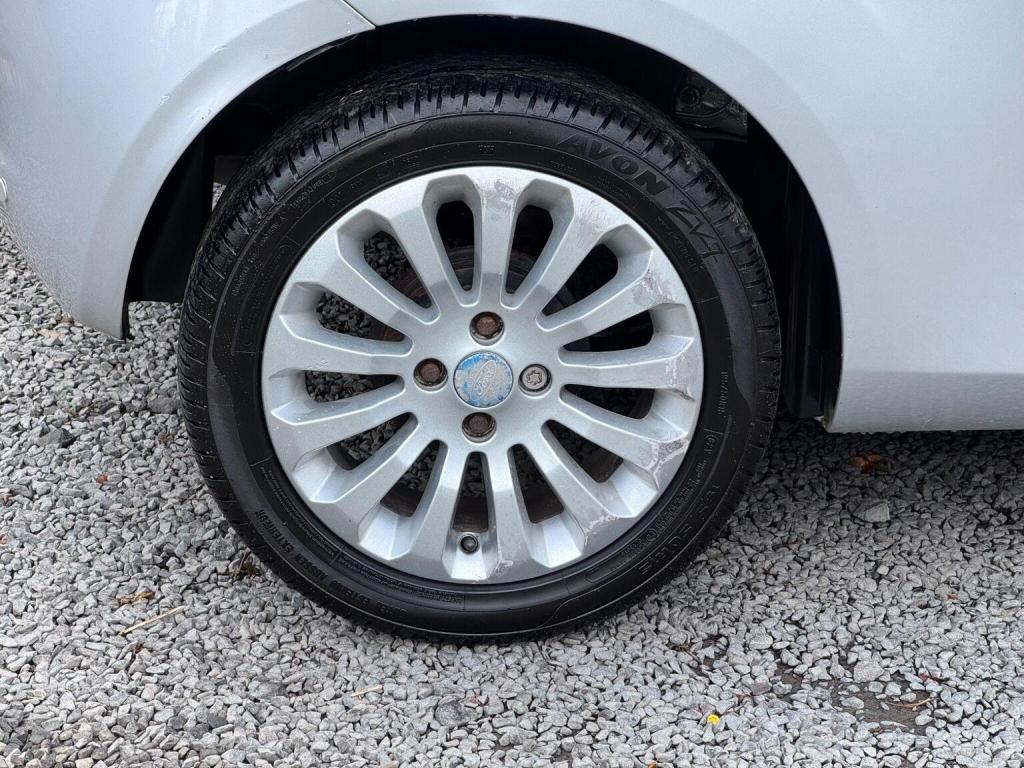 FORD KA 1.2 Zetec Euro 4 3dr 2010