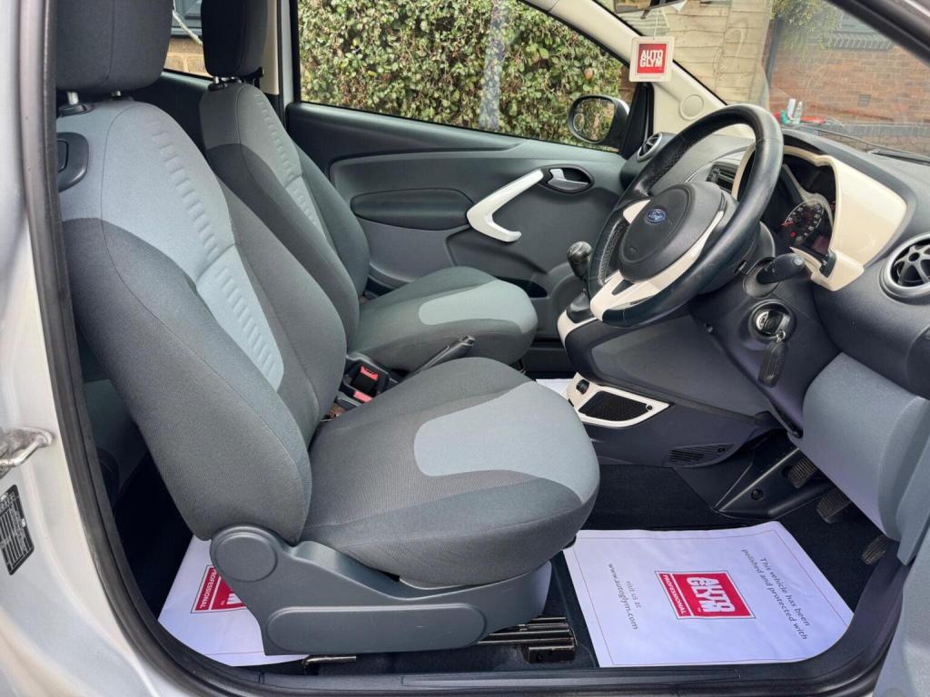 FORD KA 1.2 Zetec Euro 4 3dr 2010