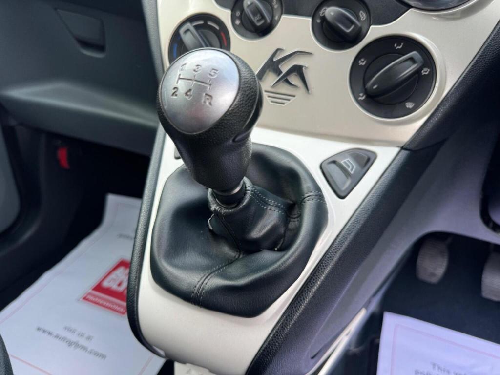 FORD KA 1.2 Zetec Euro 4 3dr 2010