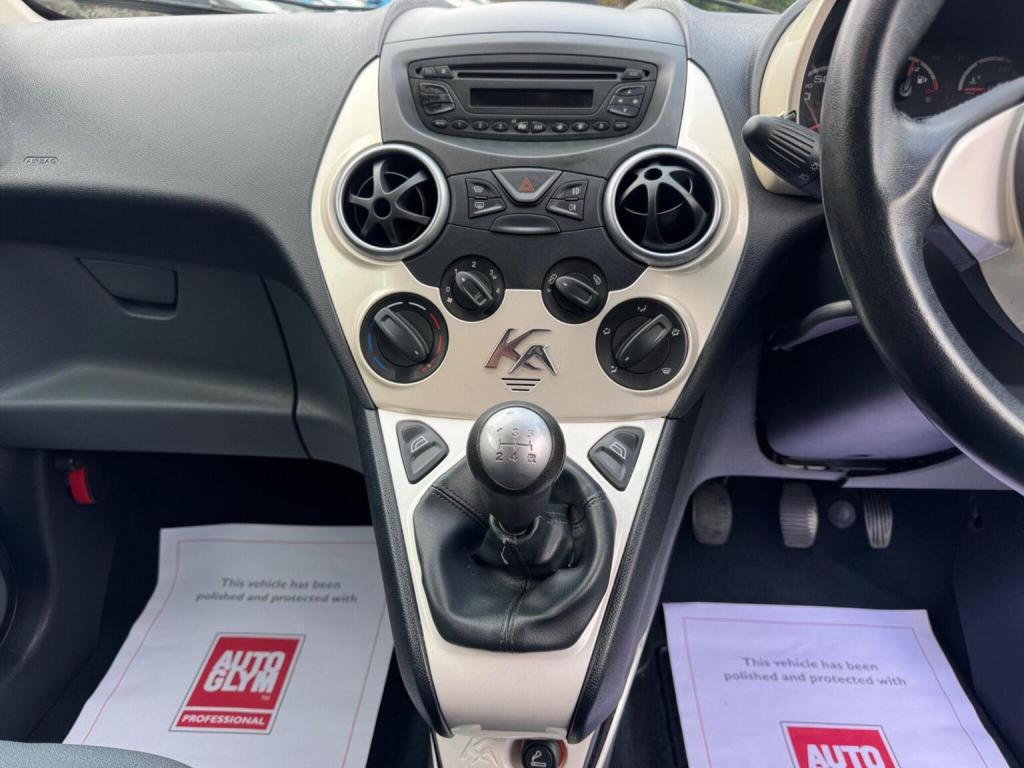 FORD KA 1.2 Zetec Euro 4 3dr 2010