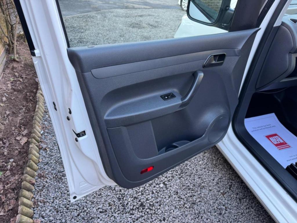 VOLKSWAGEN CADDY 1.6 TDI C20 L1 H1 4dr 2013