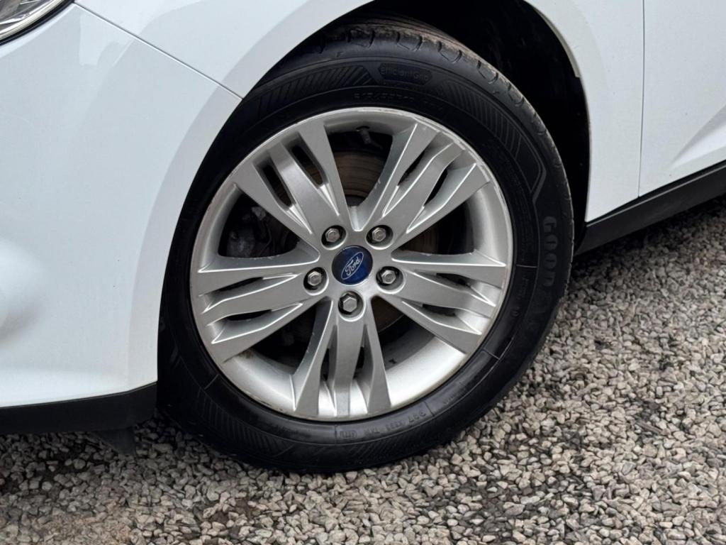 FORD FOCUS 1.6 TDCi Edge Euro 5 (s/s) 5dr 2013