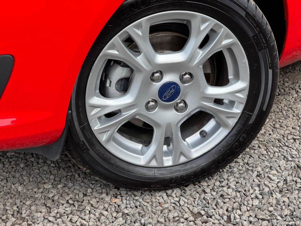 FORD FIESTA 1.5 TDCi Style Euro 6 5dr 2015