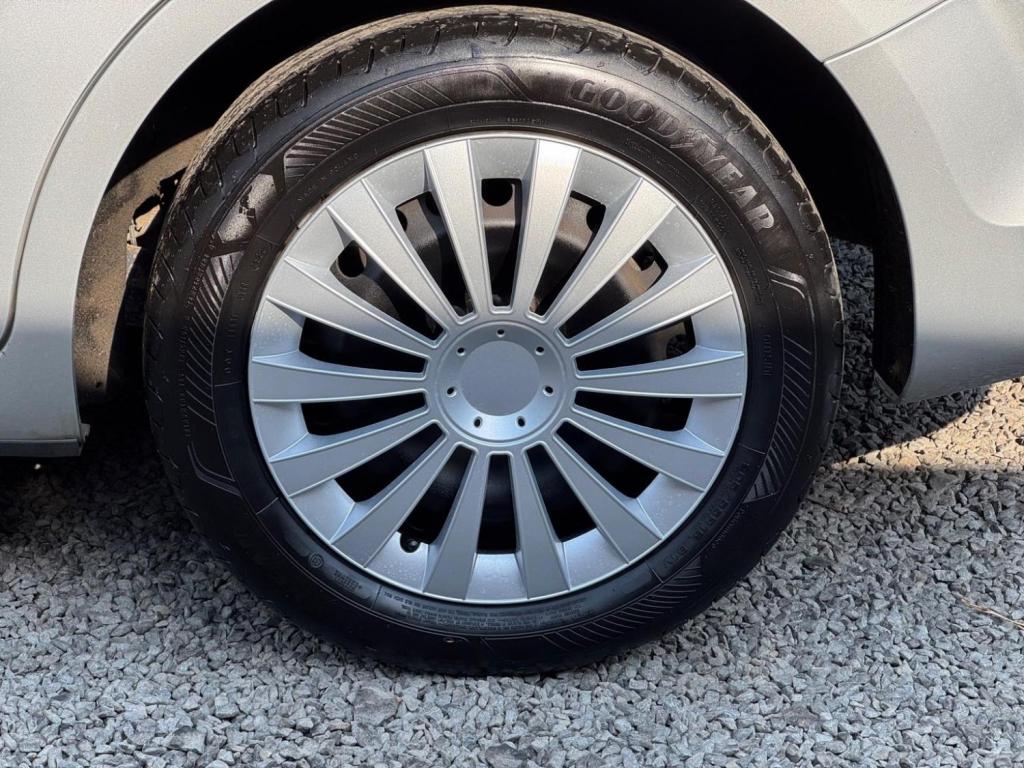 FORD FOCUS 1.6 TDCi DPF Studio 5dr 2009