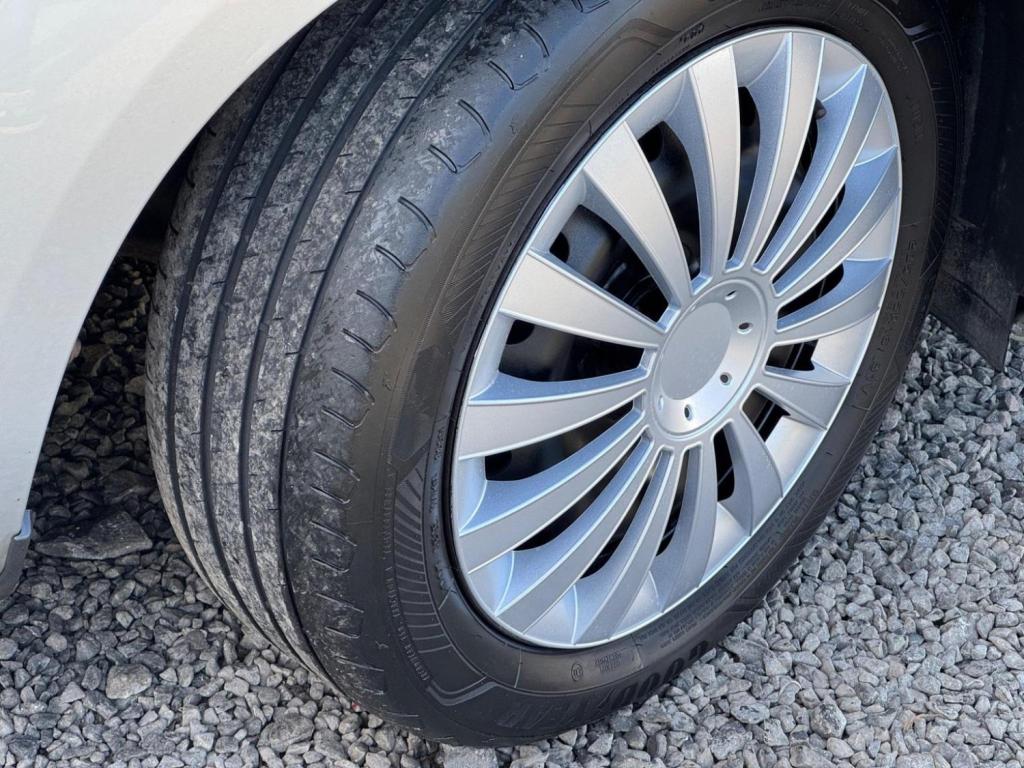 FORD FOCUS 1.6 TDCi DPF Studio 5dr 2009