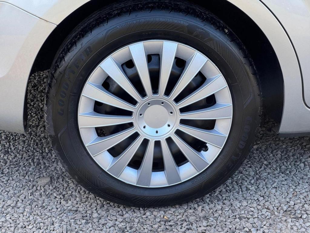 FORD FOCUS 1.6 TDCi DPF Studio 5dr 2009