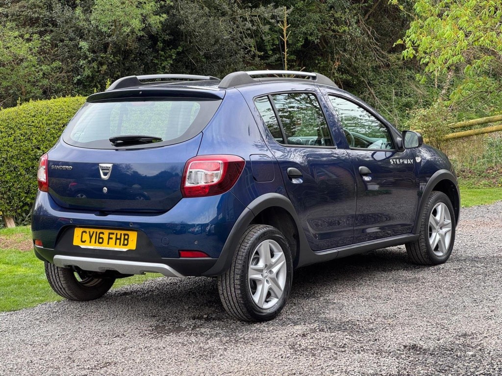 DACIA SANDERO STEPWAY 0.9 TCe Laureate Euro 6 (s/s) 5dr 2016