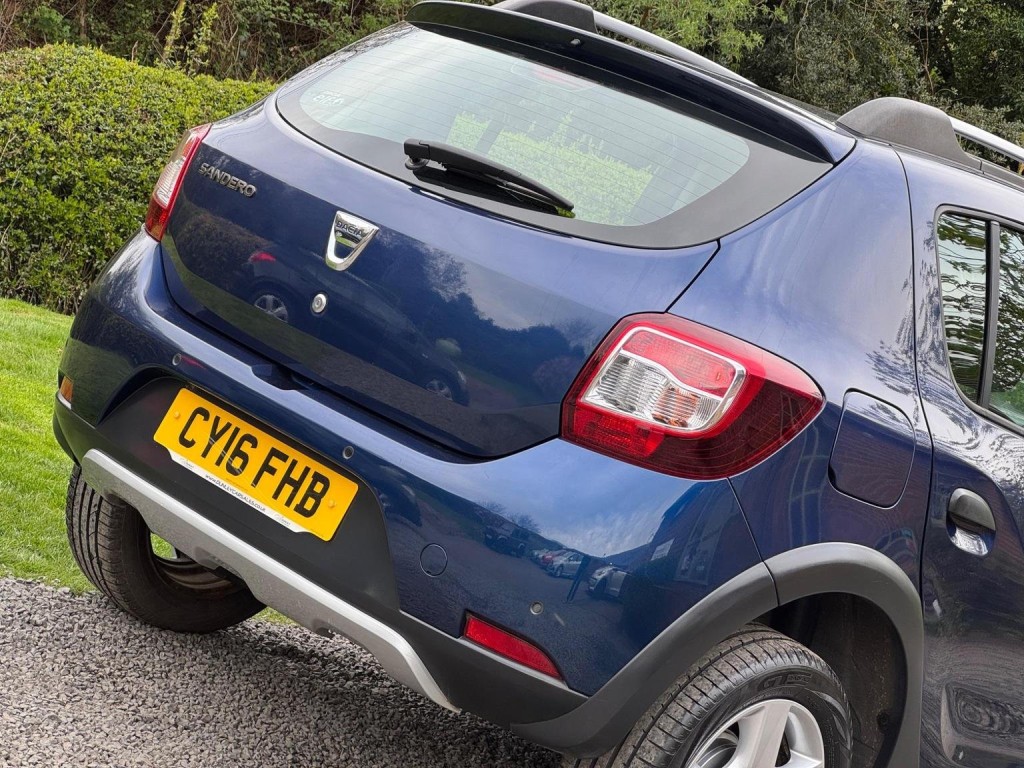 DACIA SANDERO STEPWAY 0.9 TCe Laureate Euro 6 (s/s) 5dr 2016