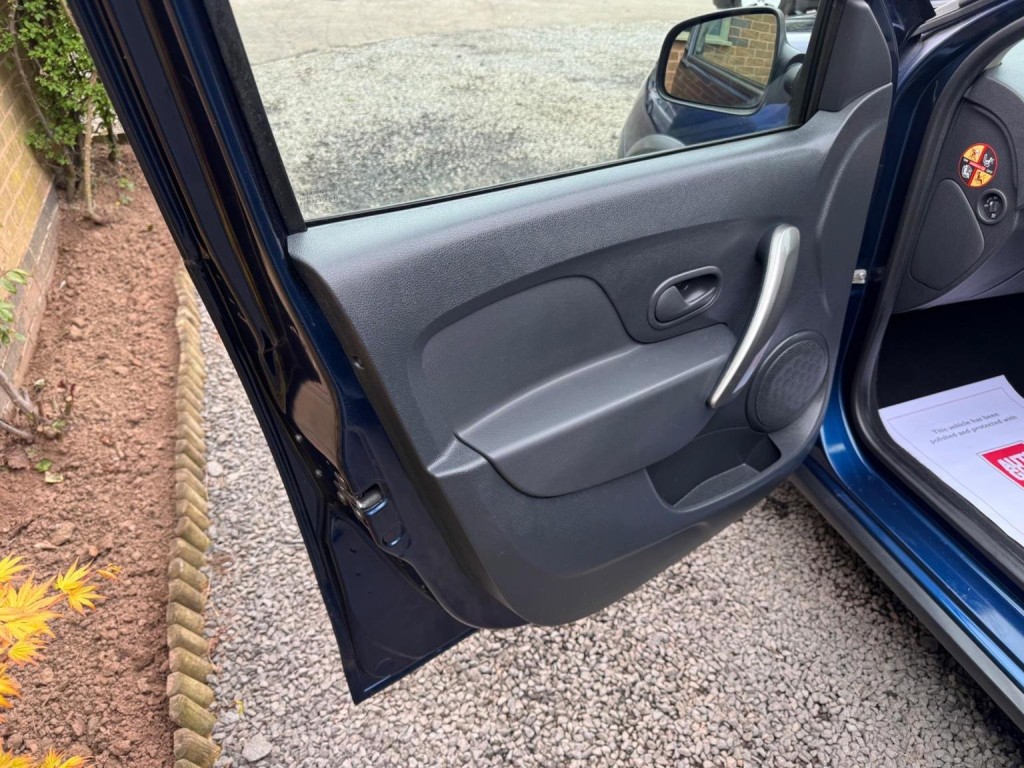 DACIA SANDERO STEPWAY 0.9 TCe Laureate Euro 6 (s/s) 5dr 2016