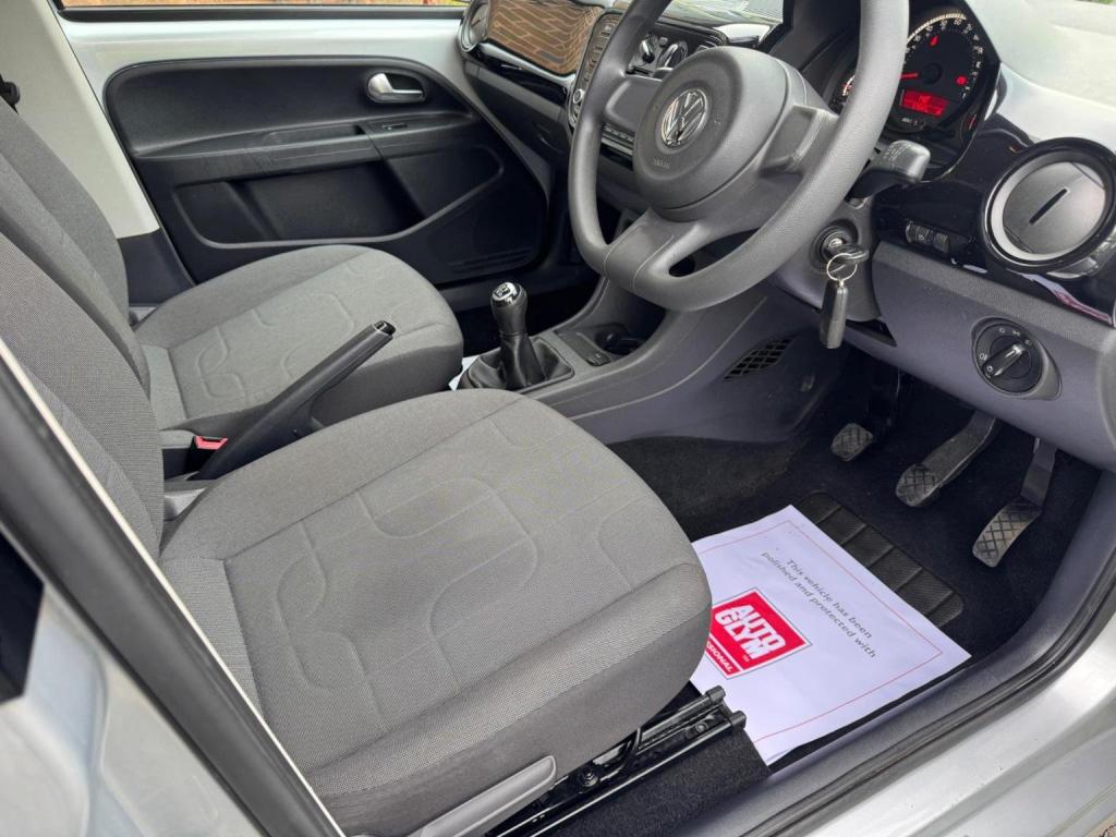 VOLKSWAGEN UP 1.0 BlueMotion Tech Move up! Euro 5 (s/s) 5dr 2012