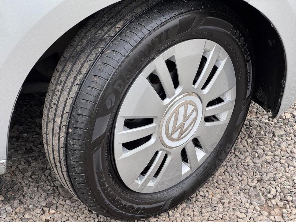 VOLKSWAGEN UP 1.0 BlueMotion Tech Move up! Euro 5 (s/s) 5dr 2012