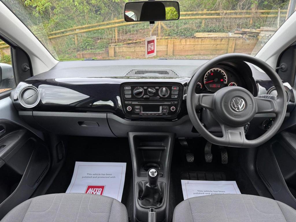 VOLKSWAGEN UP 1.0 BlueMotion Tech Move up! Euro 5 (s/s) 5dr 2012