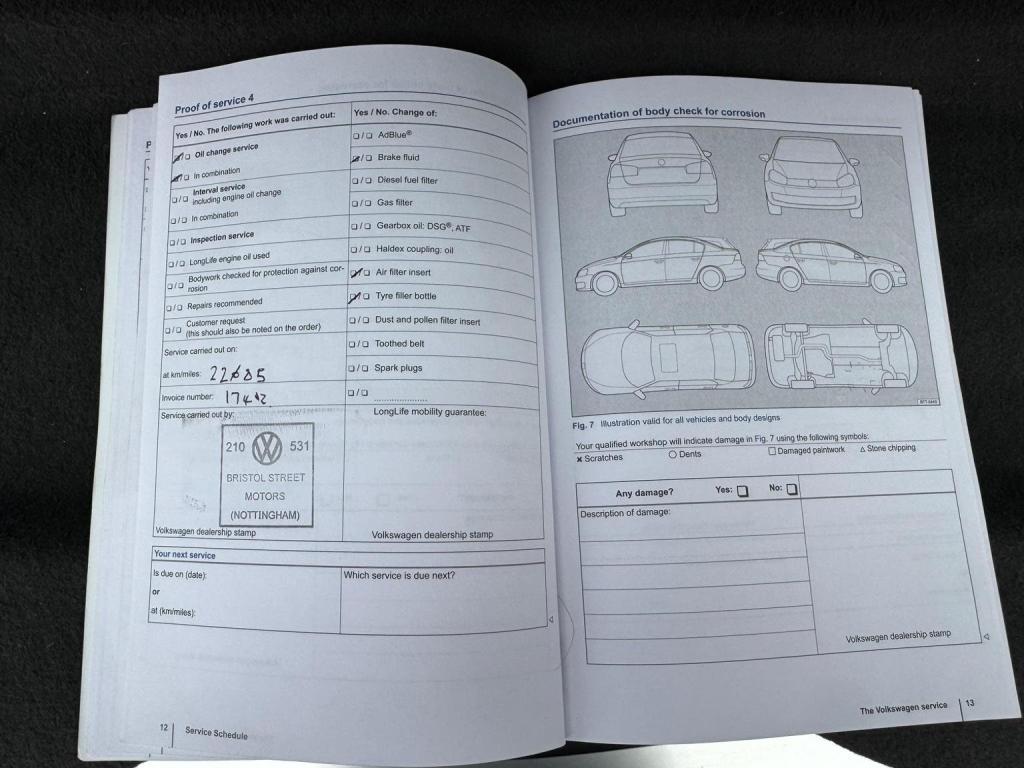 VOLKSWAGEN UP 1.0 BlueMotion Tech Move up! Euro 5 (s/s) 5dr 2012