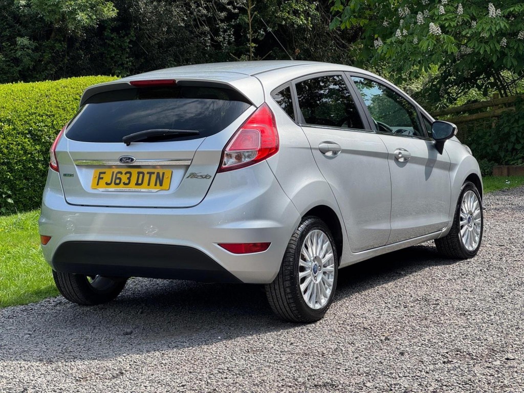 FORD FIESTA 1.0T EcoBoost Titanium Euro 5 (s/s) 5dr 2013