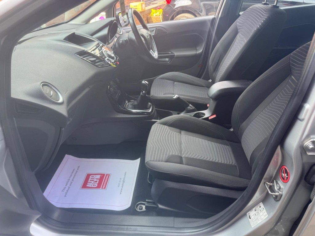 FORD FIESTA 1.0T EcoBoost Titanium Euro 5 (s/s) 5dr 2013