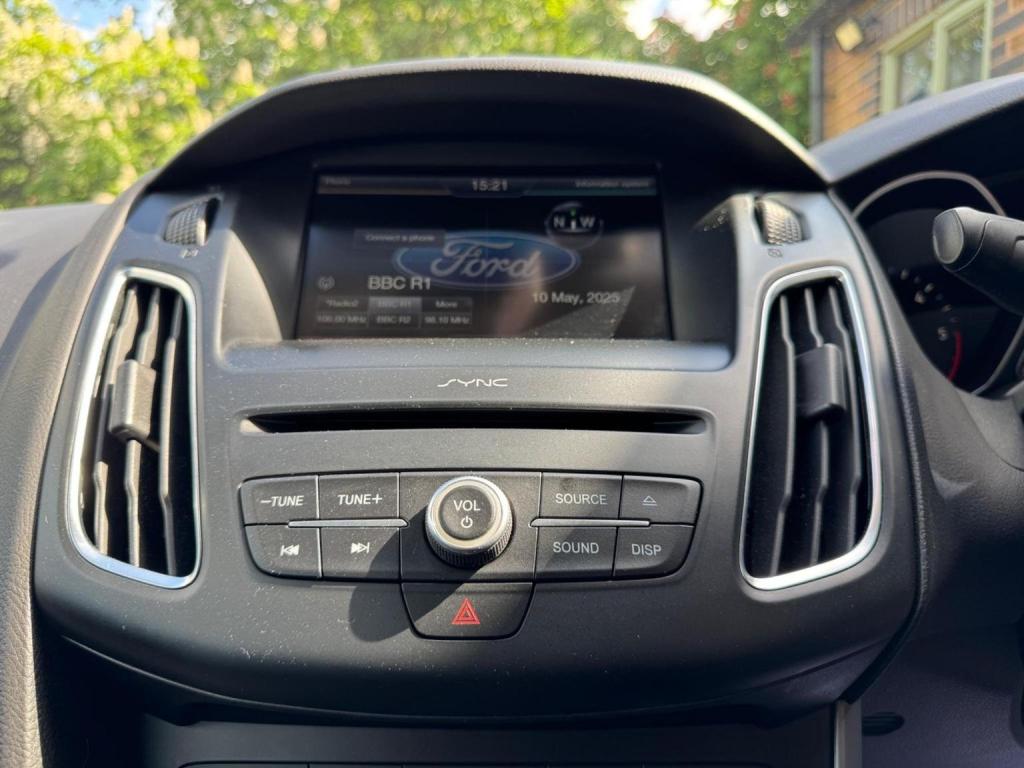 FORD FOCUS 1.5 TDCi Zetec Euro 6 (s/s) 5dr 2016