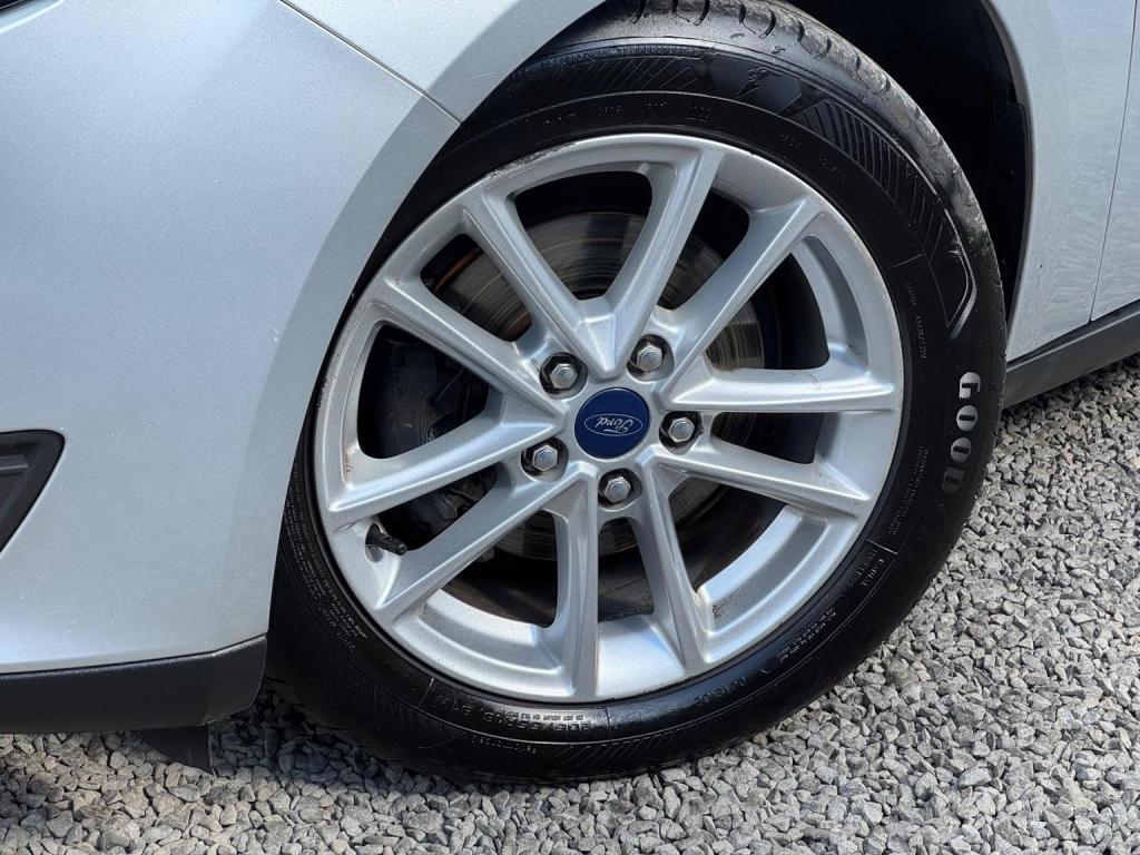 FORD FOCUS 1.5 TDCi Zetec Euro 6 (s/s) 5dr 2016