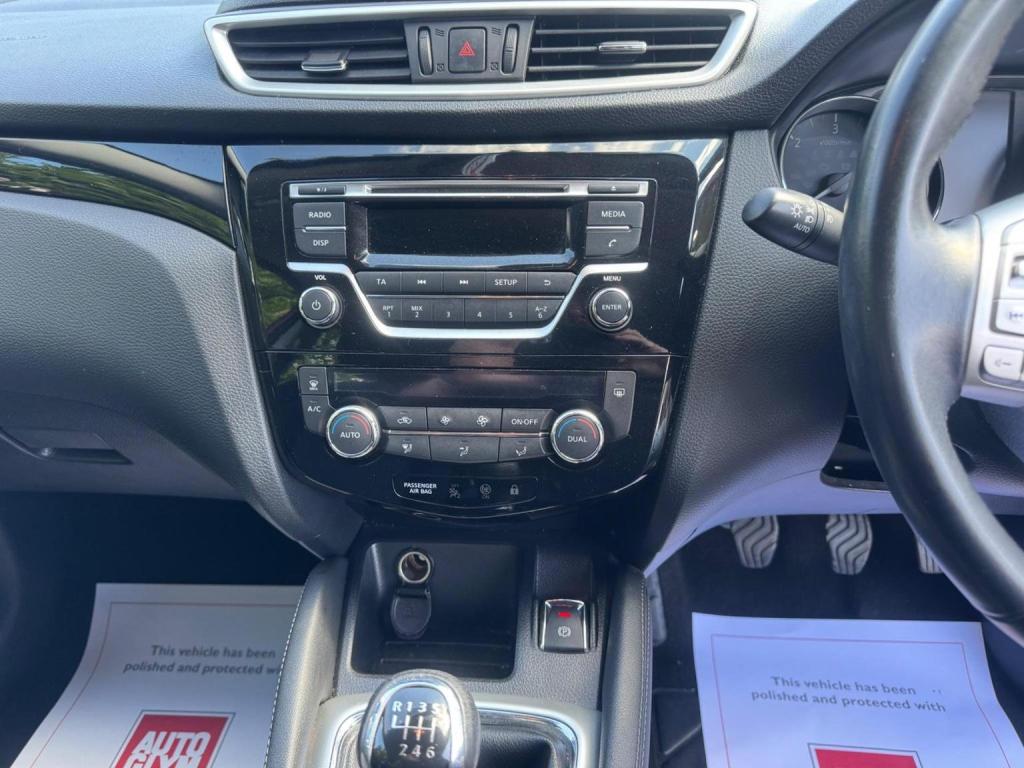 NISSAN QASHQAI 1.5 dCi Acenta 2WD Euro 6 (s/s) 5dr 2016