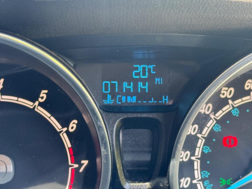 FORD FIESTA 1.0T EcoBoost Titanium Euro 5 (s/s) 5dr 2014