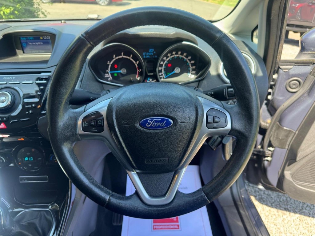 FORD FIESTA 1.0T EcoBoost Titanium Euro 5 (s/s) 5dr 2014