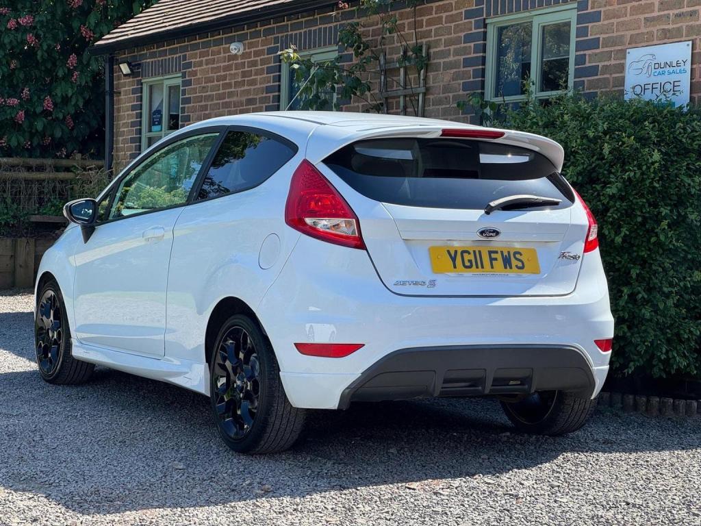 FORD FIESTA 1.6 Zetec S 3dr 2011