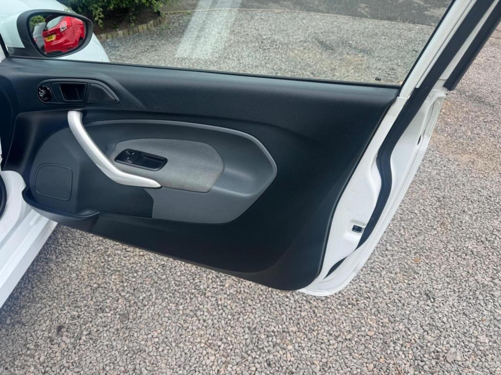 FORD FIESTA 1.6 Zetec S 3dr 2011