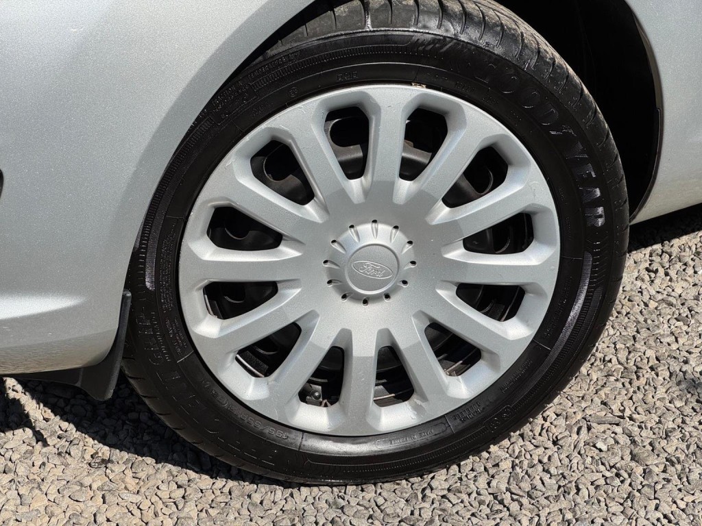 FORD FIESTA 1.5 TDCi Style Euro 5 5dr 2013