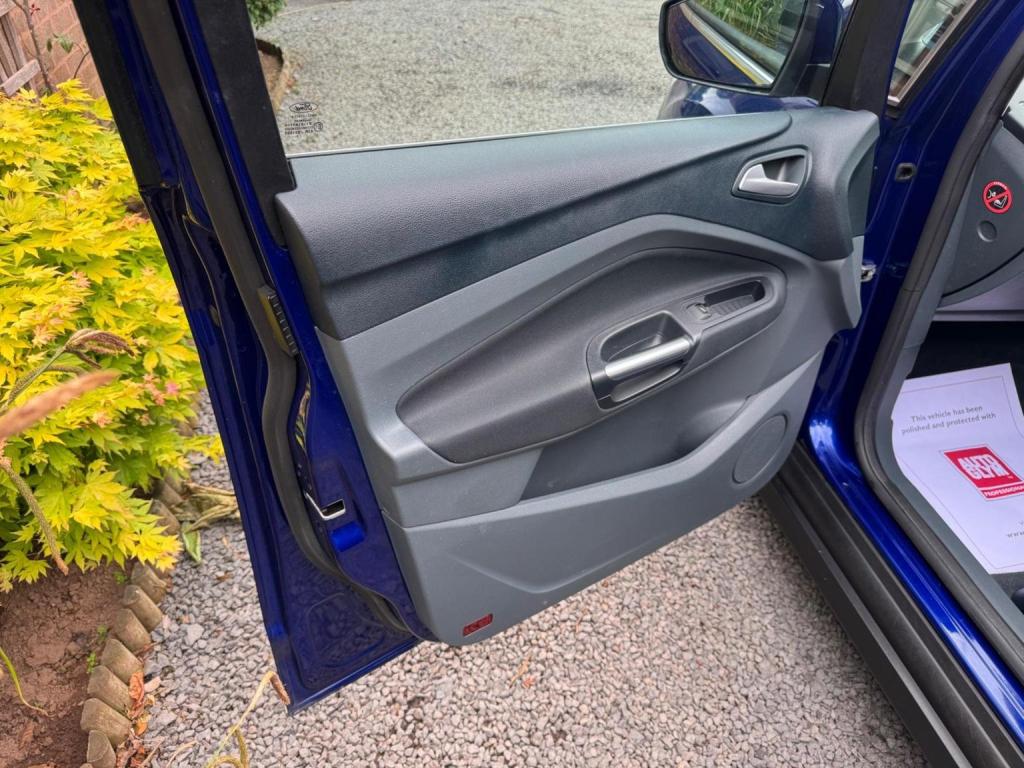 FORD C-MAX 1.6 TDCi Zetec Euro 5 5dr 2014