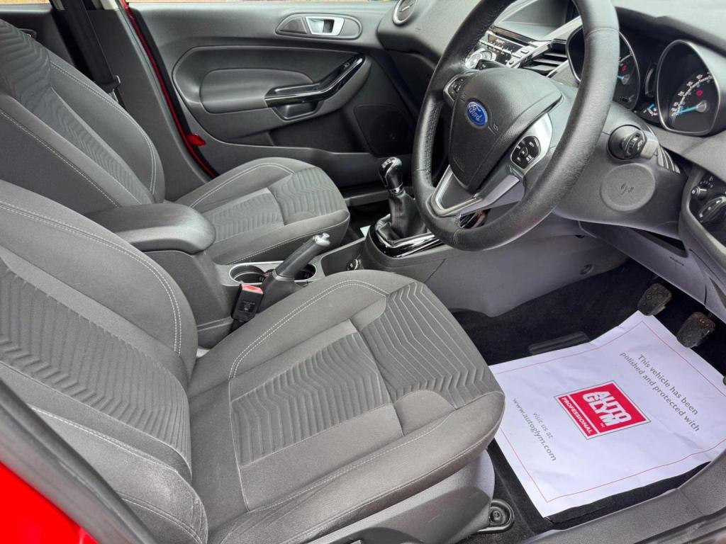 FORD FIESTA 1.0T EcoBoost Titanium Euro 5 (s/s) 5dr 2014