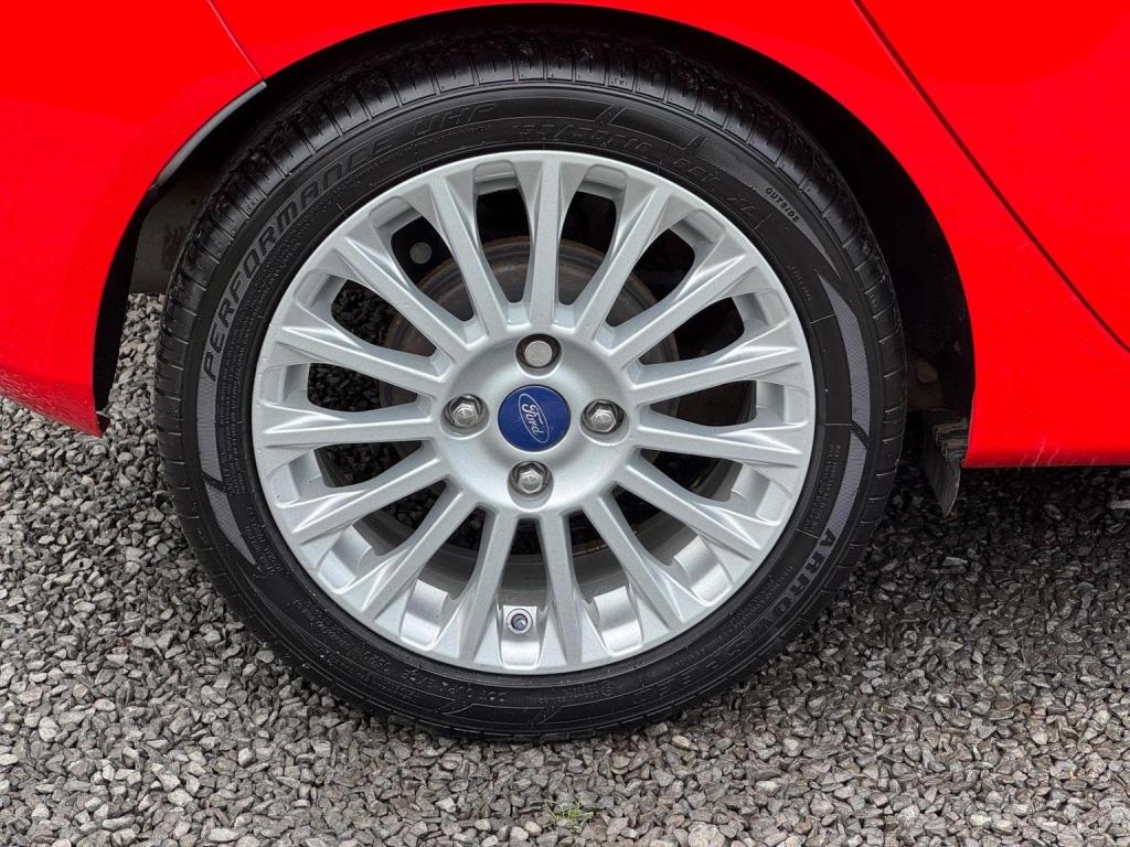 FORD FIESTA 1.0T EcoBoost Titanium Euro 5 (s/s) 5dr 2014