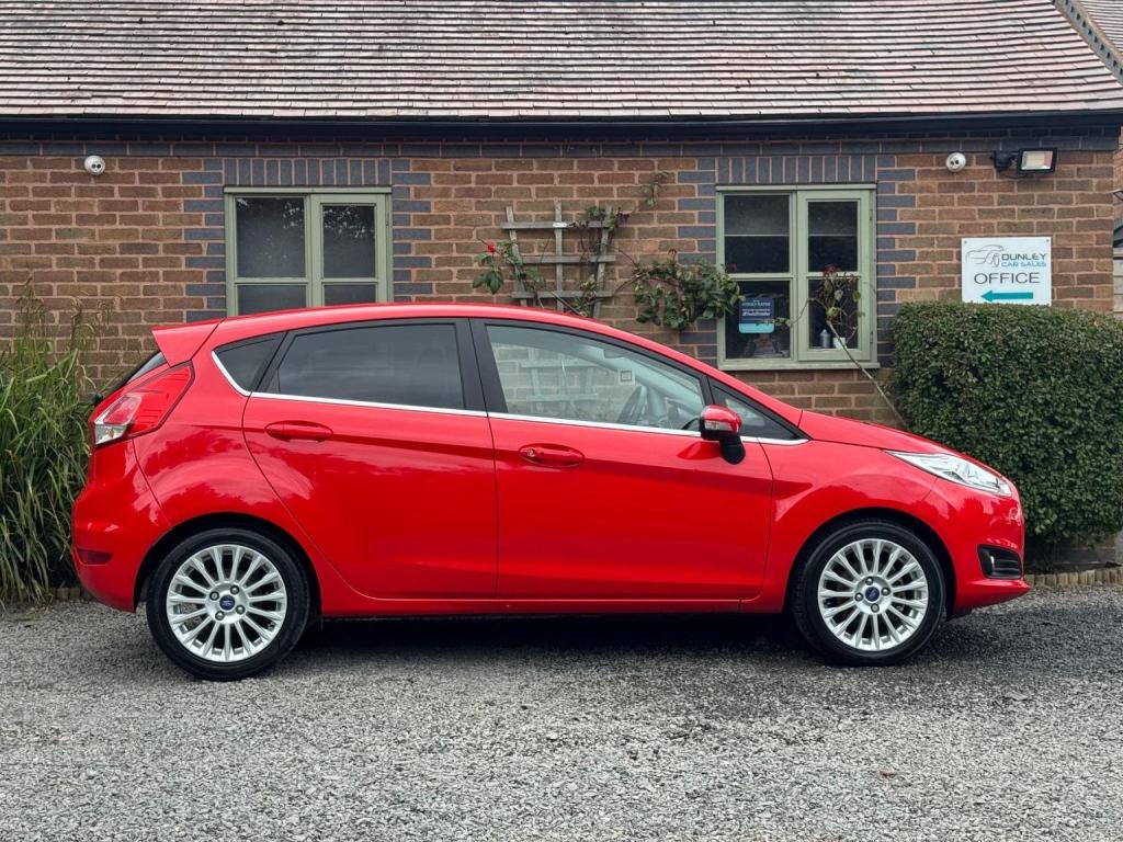 FORD FIESTA 1.0T EcoBoost Titanium Euro 5 (s/s) 5dr 2014
