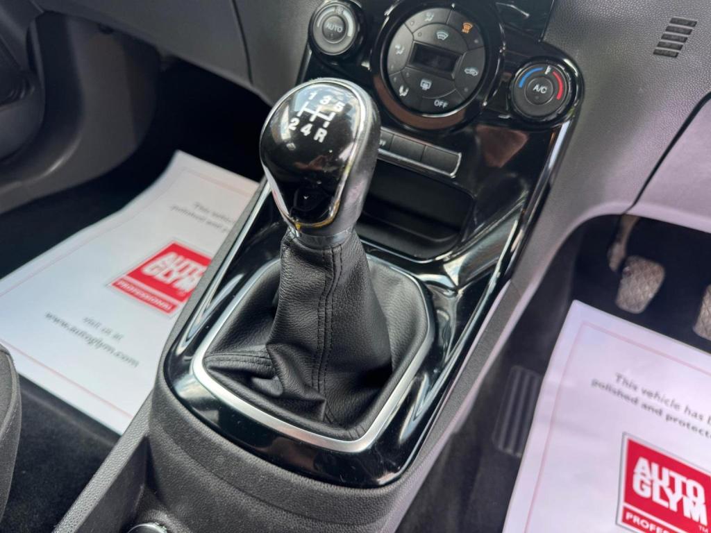 FORD FIESTA 1.0T EcoBoost Titanium Euro 5 (s/s) 5dr 2015