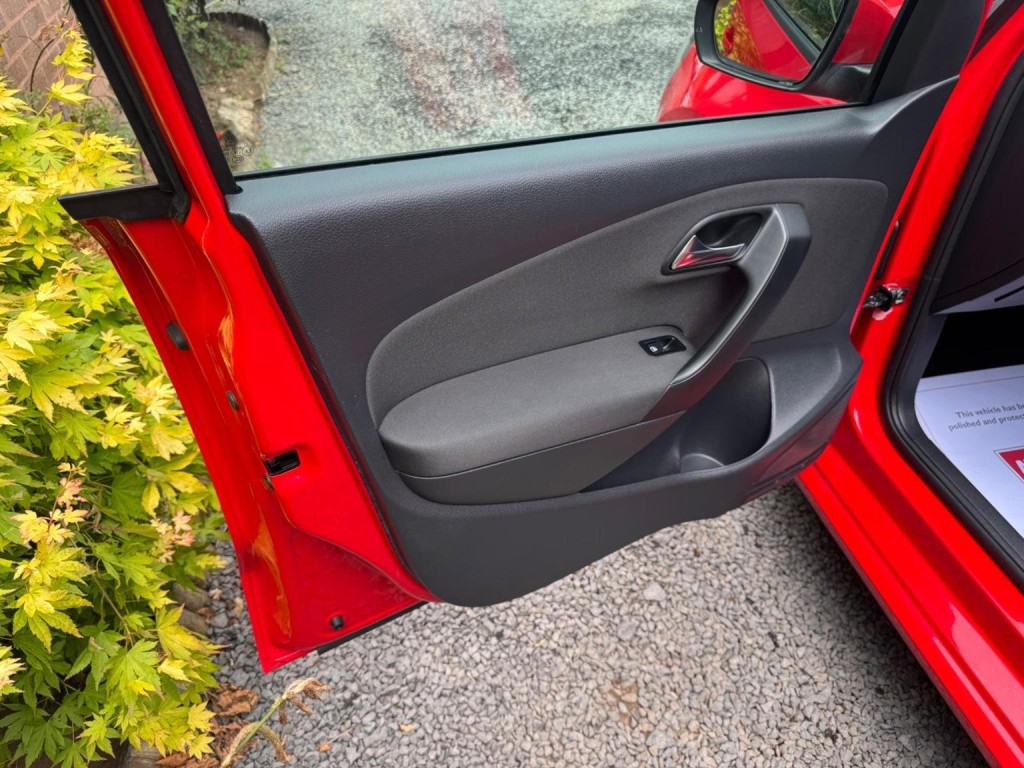 VOLKSWAGEN POLO 1.2 Match Euro 5 5dr 2012