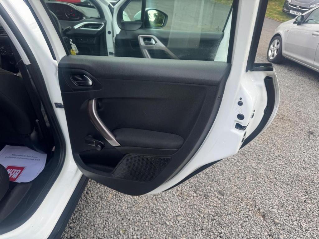 PEUGEOT 2008 1.4 HDi Active Euro 5 5dr 2014