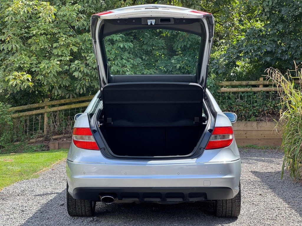 MERCEDES-BENZ CLC CLASS 2.1 CLC220 CDI Sport Coupe Auto Euro 4 3dr 2010