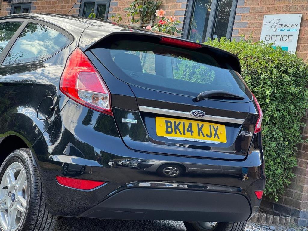 FORD FIESTA 1.0T EcoBoost Zetec Euro 5 (s/s) 3dr 2014