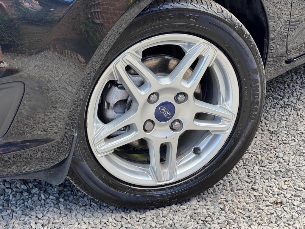 FORD FIESTA 1.0T EcoBoost Zetec Euro 5 (s/s) 3dr 2014