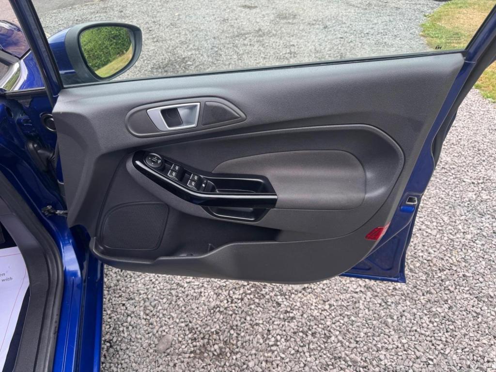 FORD FIESTA 1.0T EcoBoost Titanium Euro 6 (s/s) 5dr 2016