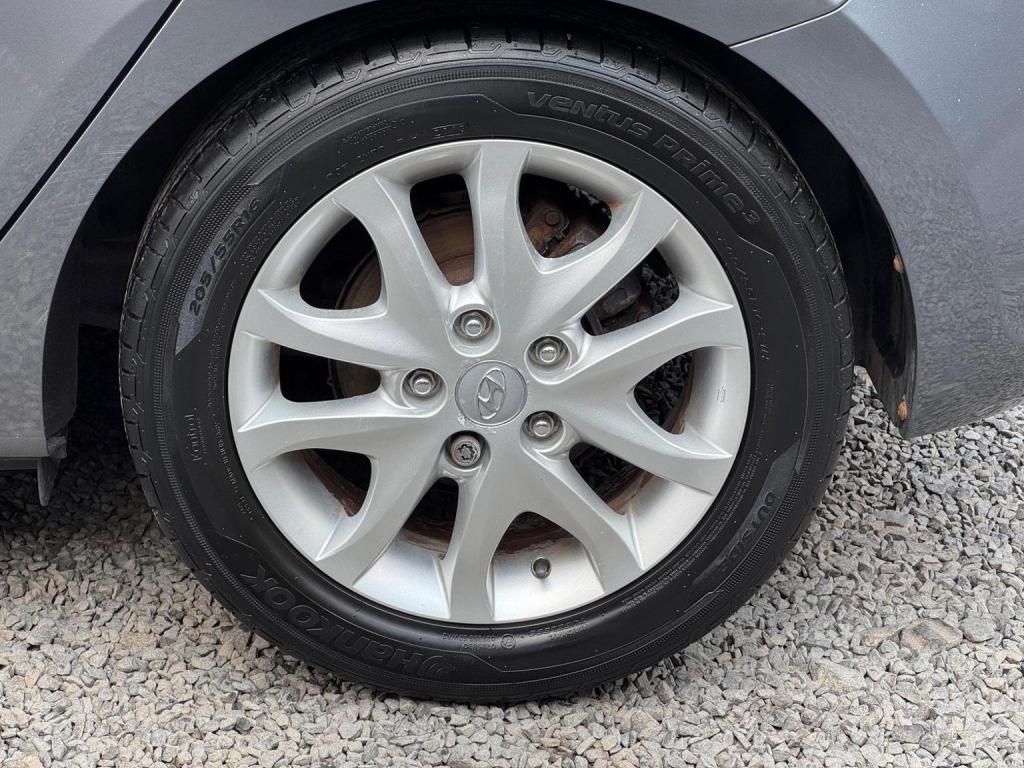 HYUNDAI I30 1.4 Comfort Euro 4 5dr 2010