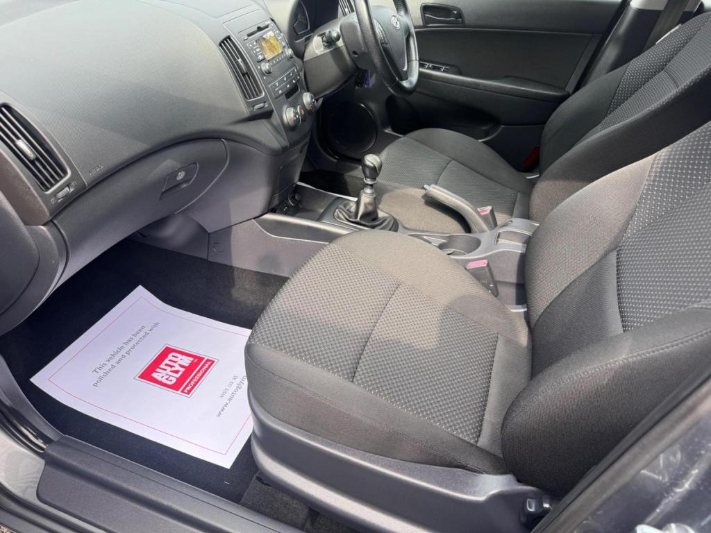 HYUNDAI I30 1.4 Comfort Euro 4 5dr 2010