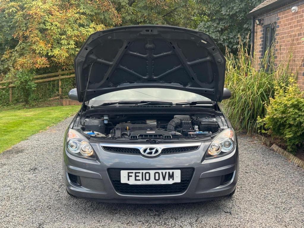 HYUNDAI I30 1.4 Comfort Euro 4 5dr 2010