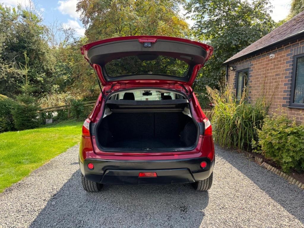 NISSAN QASHQAI 1.6 360 2WD Euro 5 5dr 2013