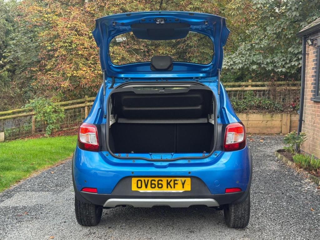 DACIA SANDERO STEPWAY 0.9 TCe Laureate Euro 6 (s/s) 5dr 2016