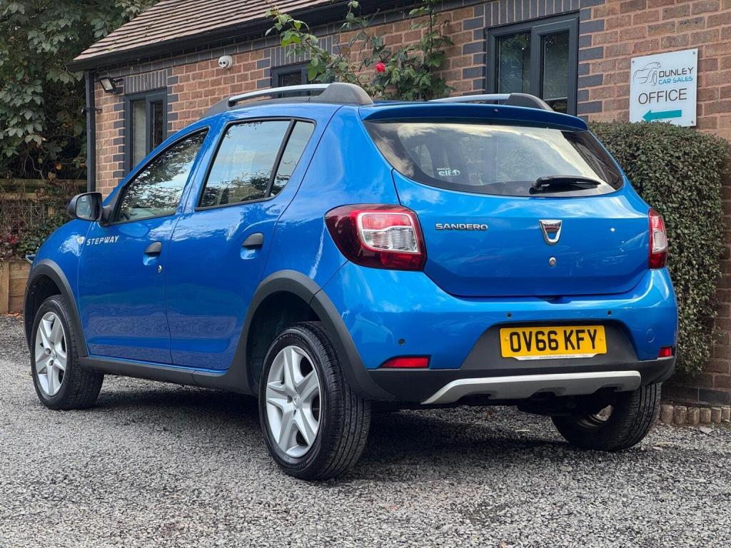 DACIA SANDERO STEPWAY 0.9 TCe Laureate Euro 6 (s/s) 5dr 2016