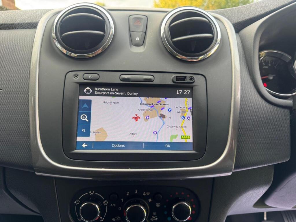 DACIA SANDERO STEPWAY 0.9 TCe Laureate Euro 6 (s/s) 5dr 2016