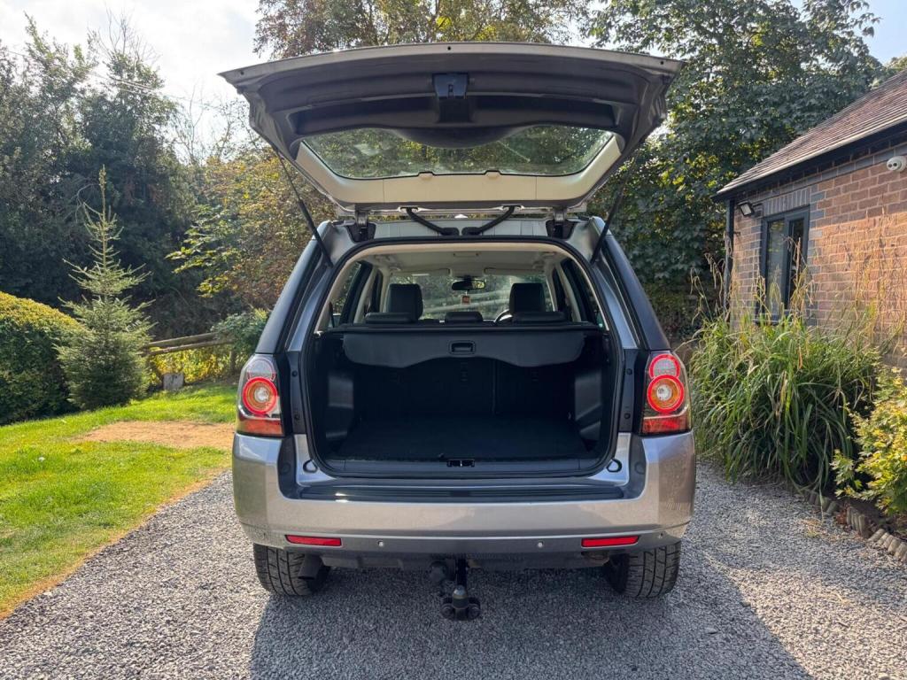 LAND ROVER FREELANDER 2 2.2 TD4 SE 4WD Euro 5 (s/s) 5dr 2014